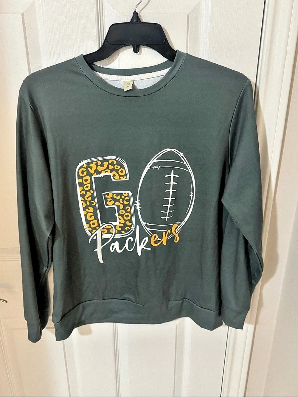 Green Packers Graphic Sweatshirt Size Medium